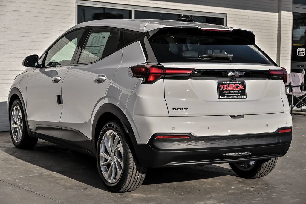New 2027 Chevrolet Bolt LT FWD image 5