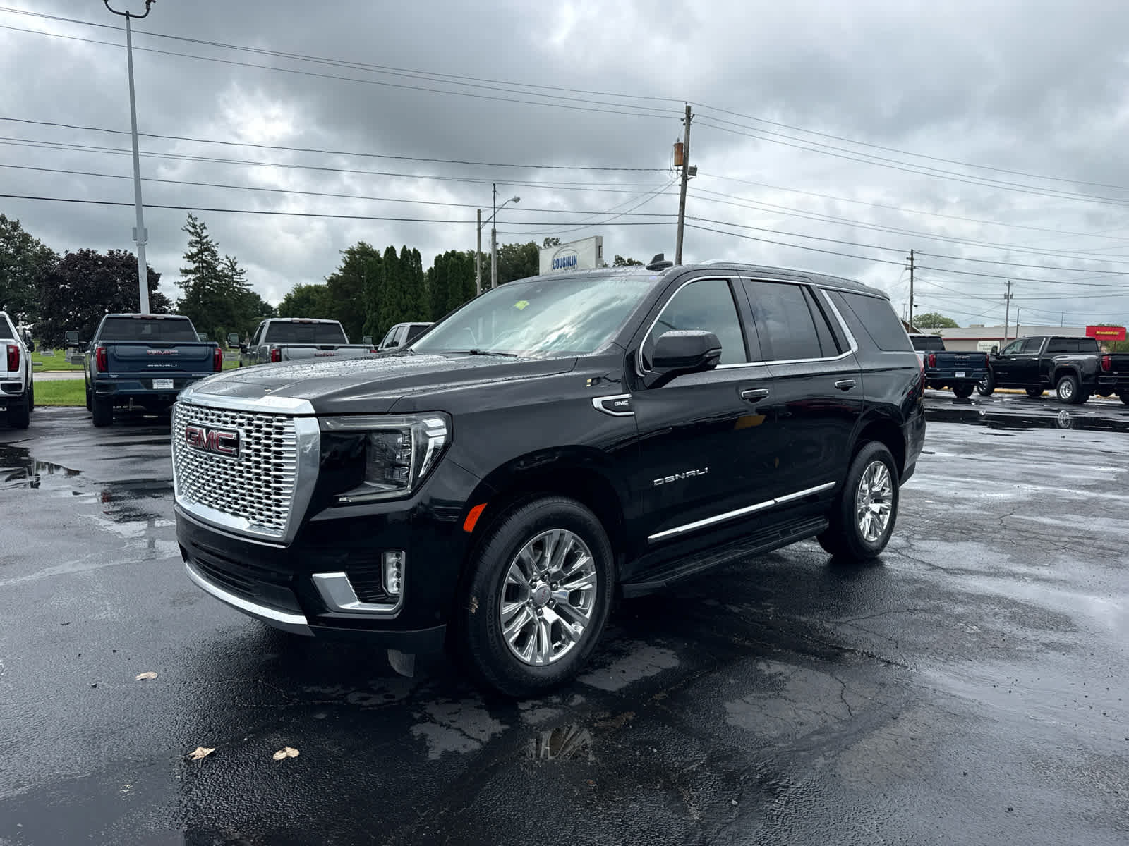 Certified 2023 GMC Yukon Denali w/ Advanced Technology Package AWD/4WD image 1