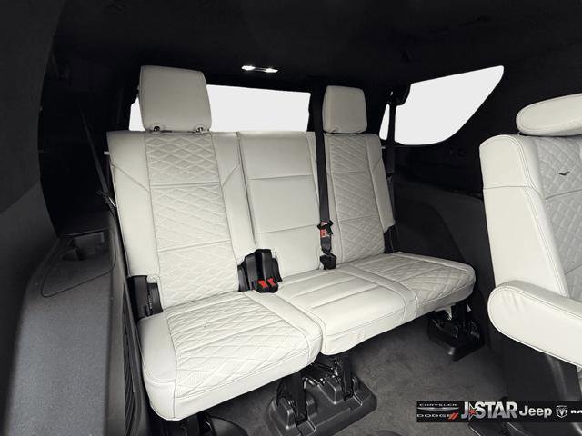 Used 2025 Cadillac Escalade Sport Platinum AWD/4WD image 31