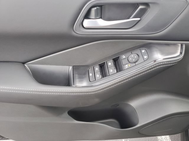 New 2026 Nissan Rogue SV w/ Cold Weather Package AWD/4WD image 24