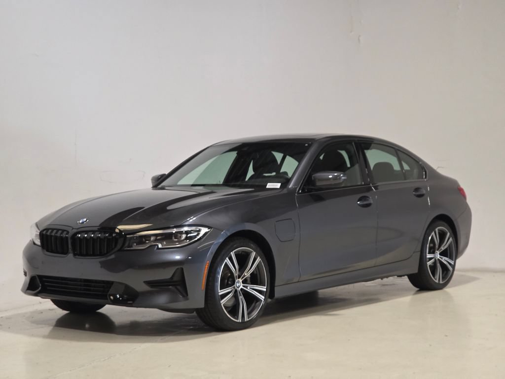 Used 2021 BMW 330e xDrive w/ Premium Package AWD/4WD image 1
