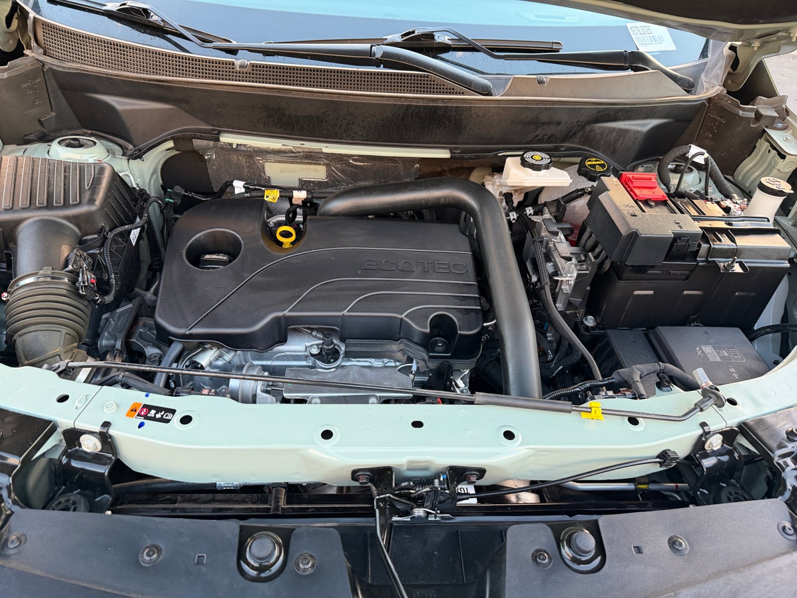 Used 2025 Chevrolet Equinox LT w/ Safety and Technology Package FWD image 32