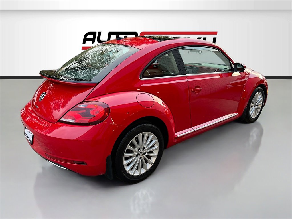 Used 2019 Volkswagen Beetle 2.0T SE image 7