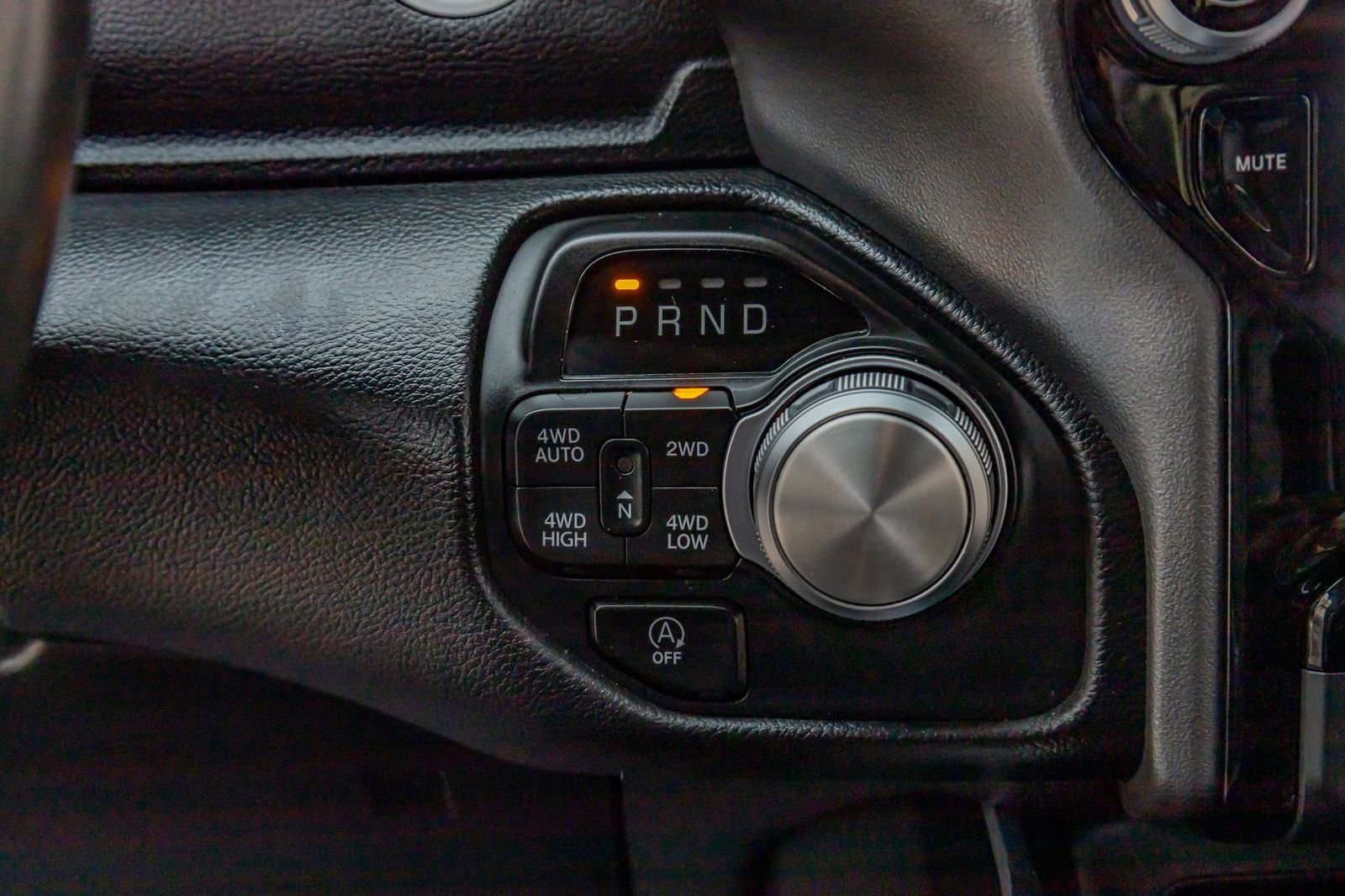 Used 2023 RAM 1500 Laramie AWD/4WD image 22