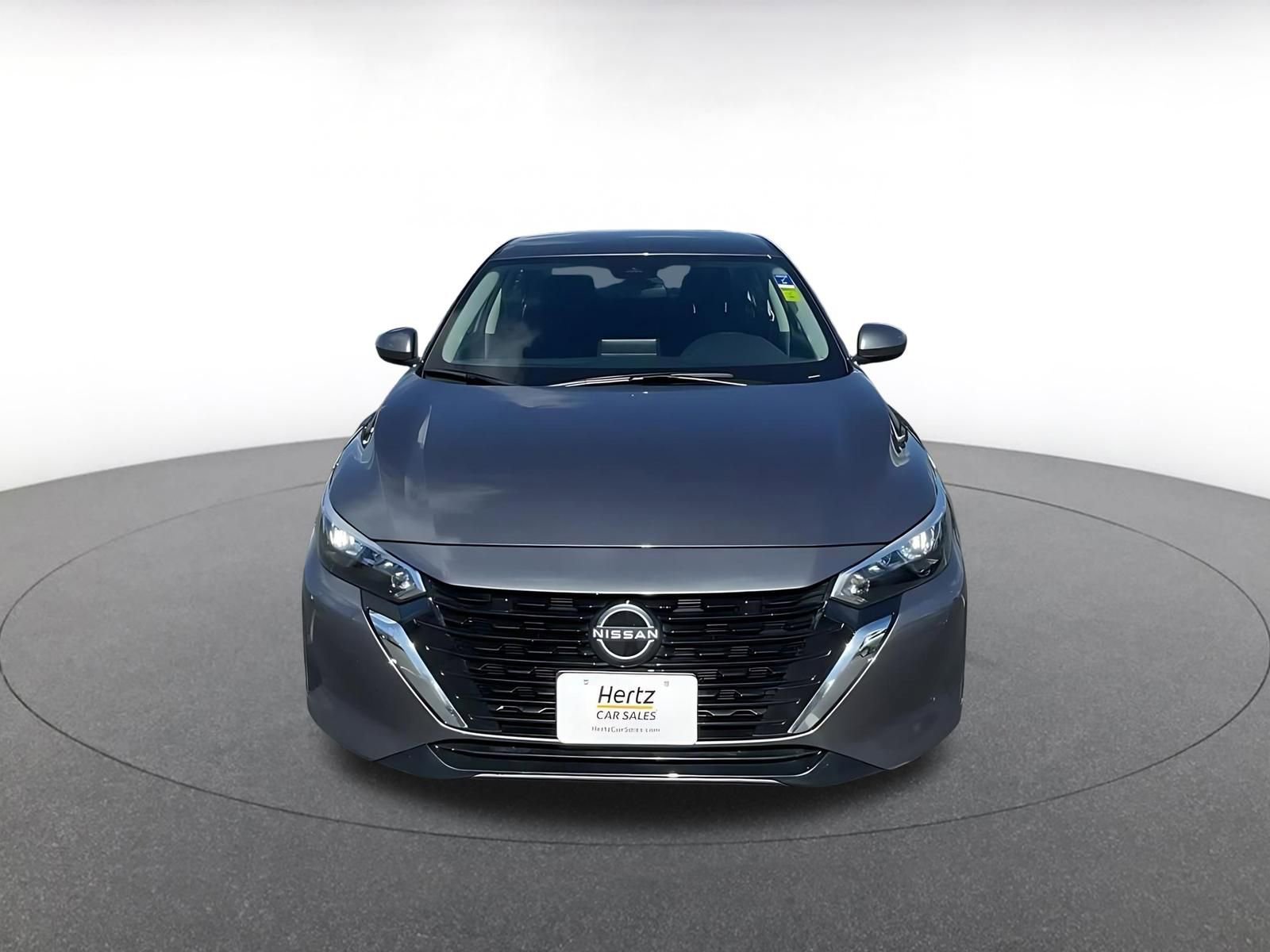 Used 2025 Nissan Sentra SV FWD image 4