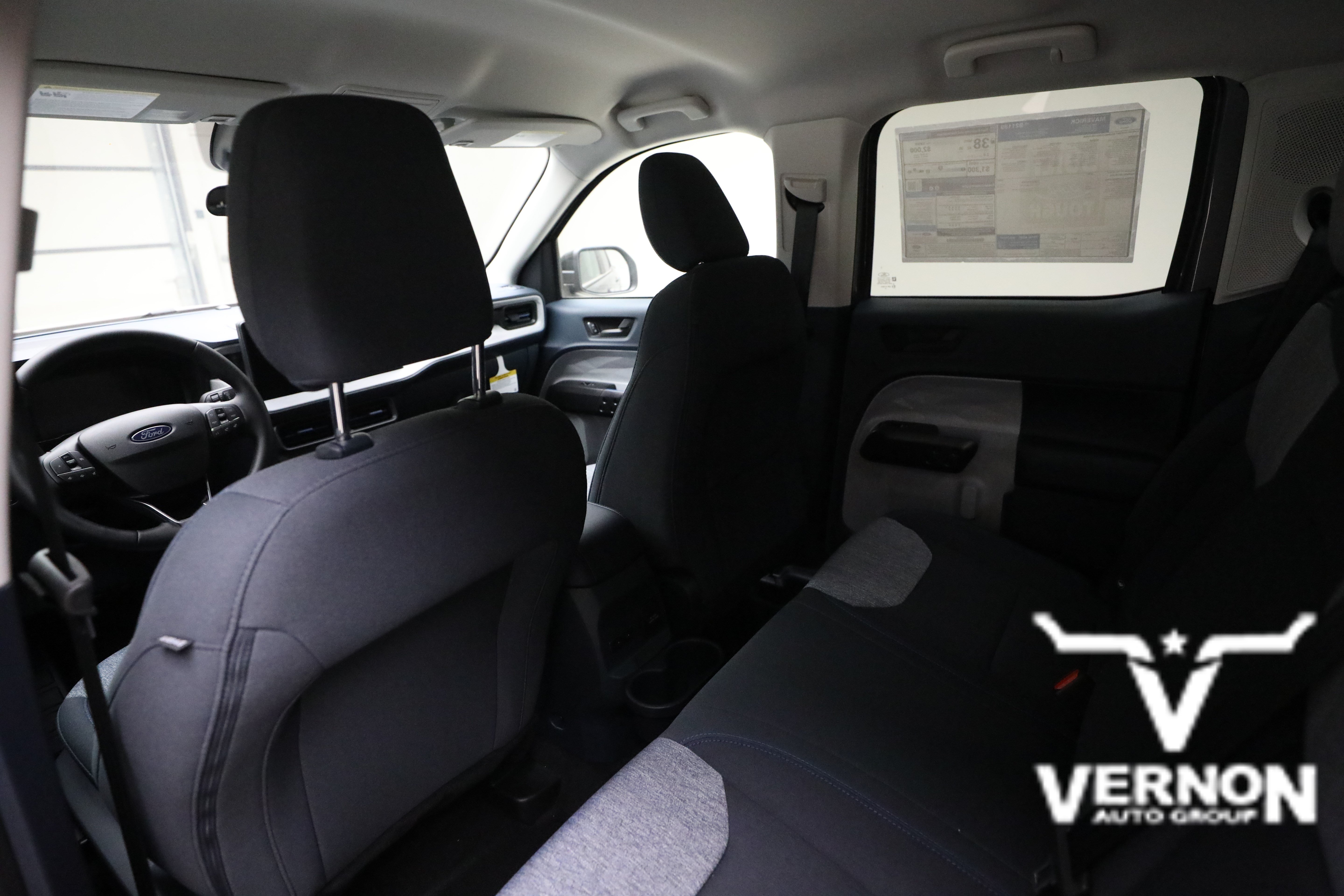 New 2026 Ford Maverick XLT w/ XLT Luxury Package FWD image 9