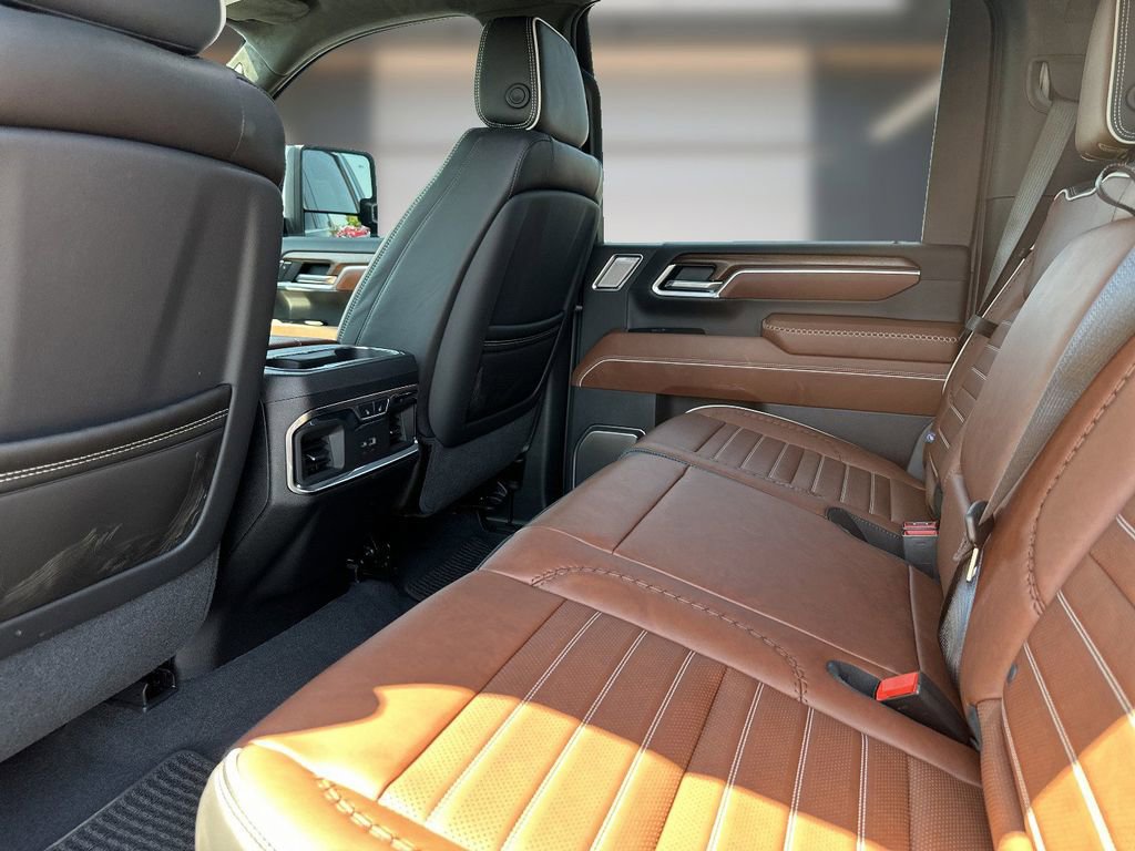 Certified 2025 GMC Sierra 2500 Denali Ultimate AWD/4WD image 11
