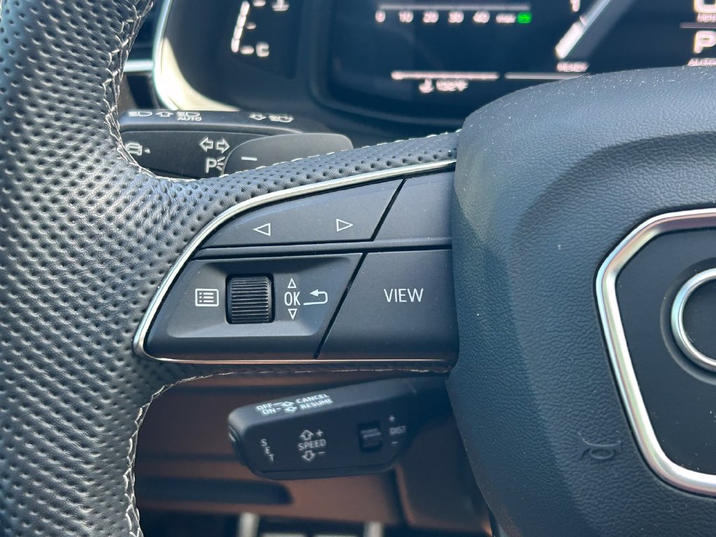 Used 2024 Audi SQ8 Premium Plus AWD/4WD image 36