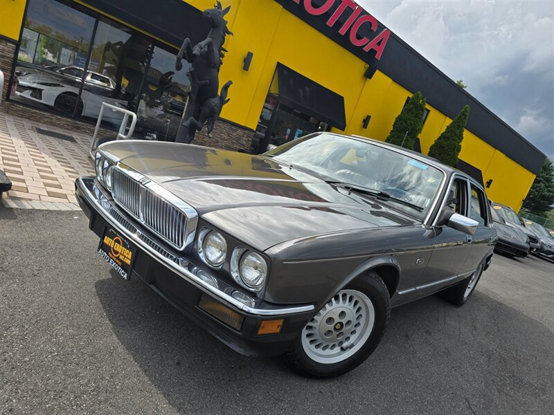 Used 1989 Jaguar XJ6 RWD image 3