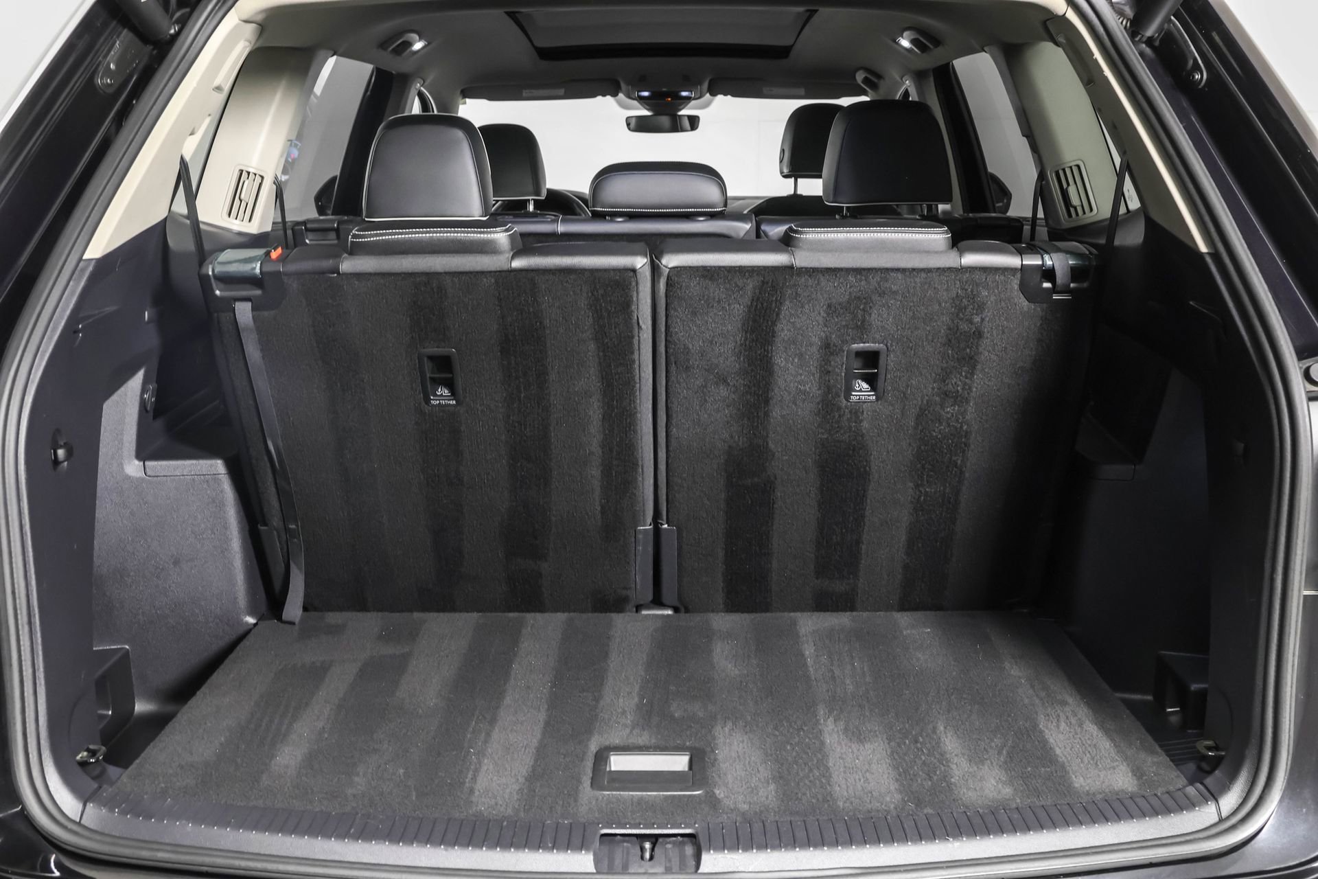 Used 2024 Volkswagen Atlas SEL Premium R-Line image 43