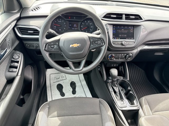 Used 2021 Chevrolet TrailBlazer LT FWD image 14