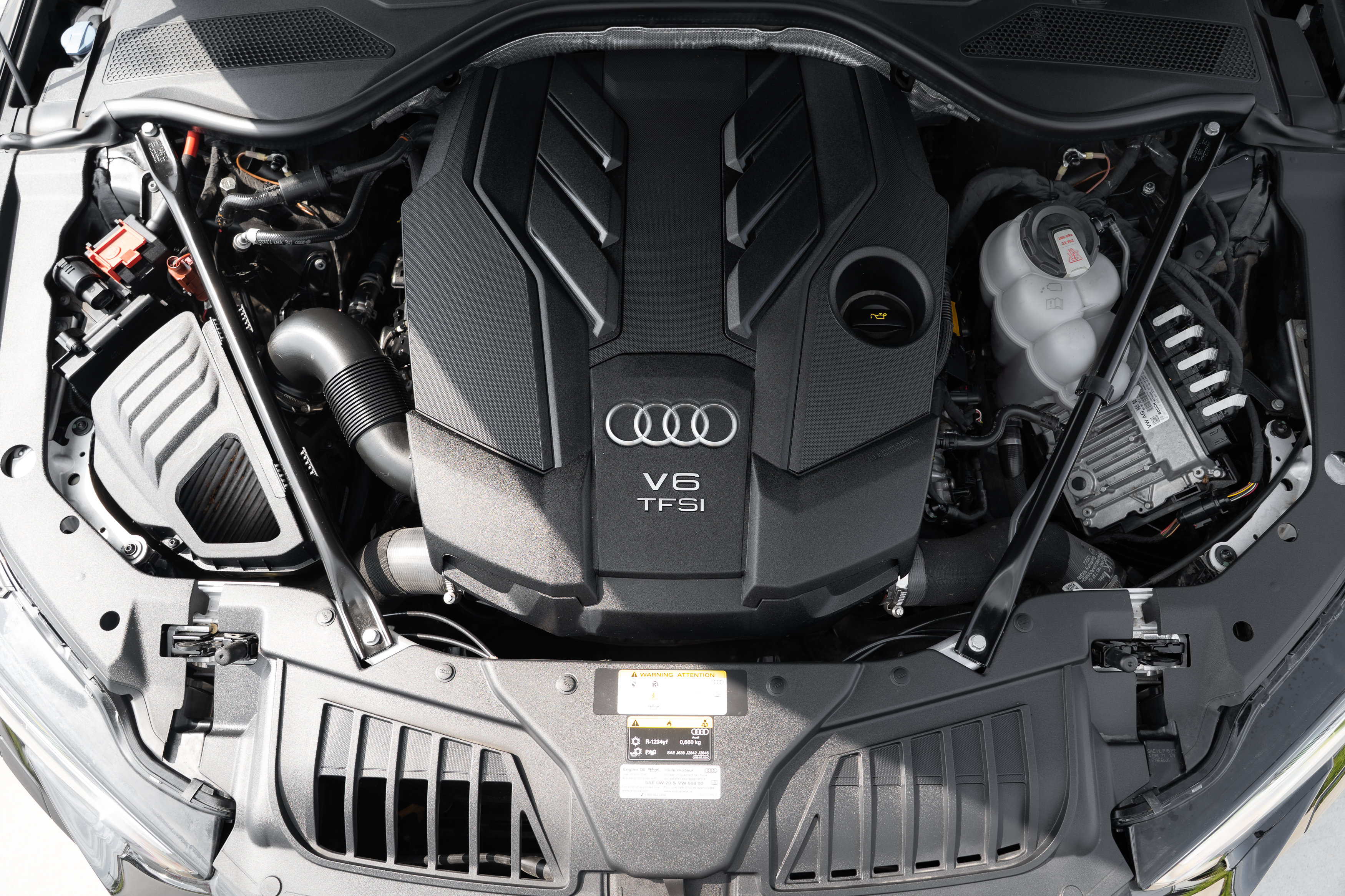 Certified 2022 Audi A8 L 3.0T AWD/4WD image 35