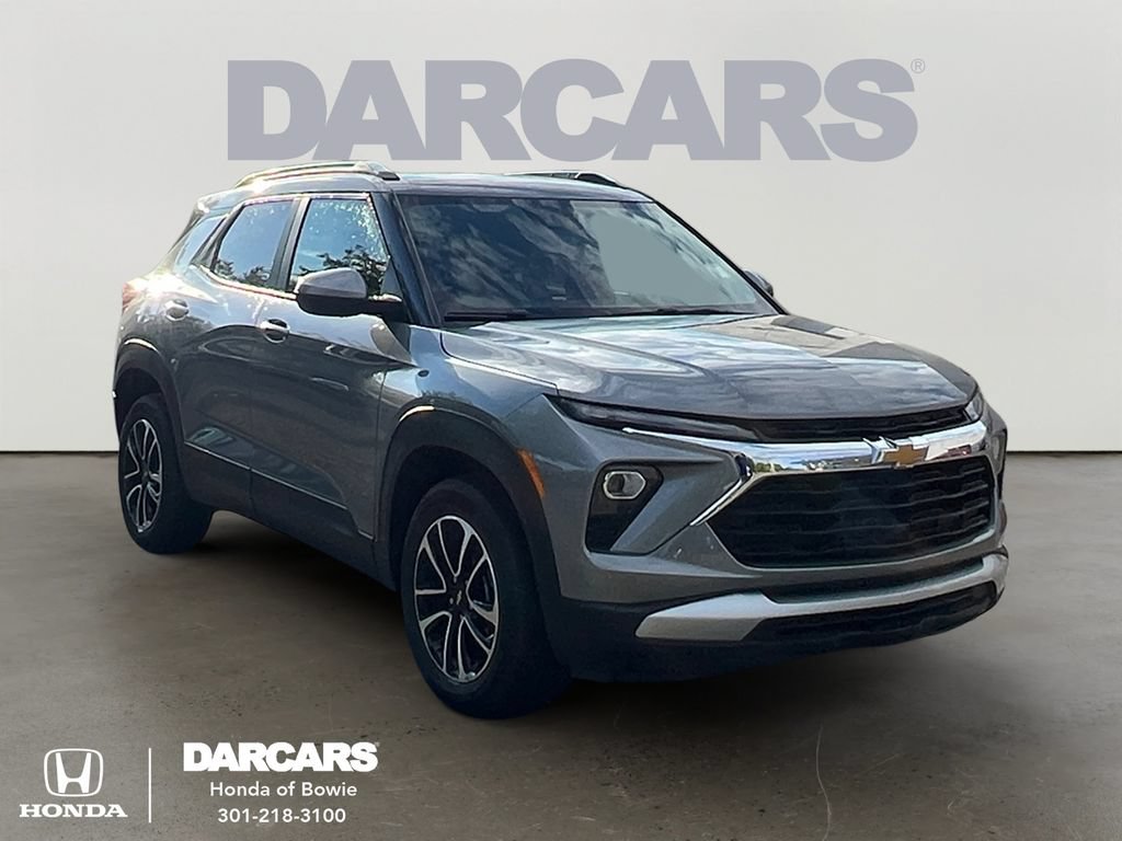 Used 2025 Chevrolet TrailBlazer LT AWD/4WD image 1