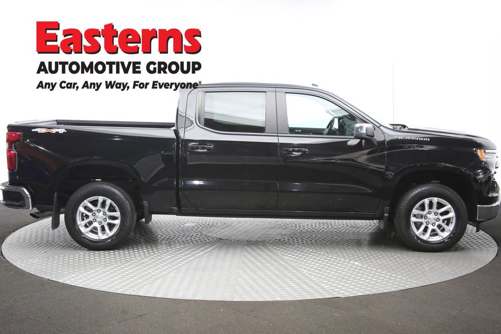 Used 2022 Chevrolet Silverado 1500 LT image 46