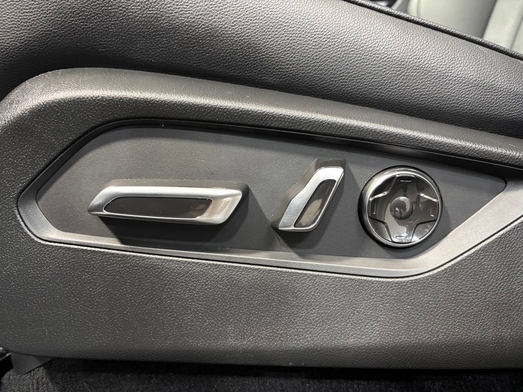 Used 2024 Acura MDX SH-AWD image 15