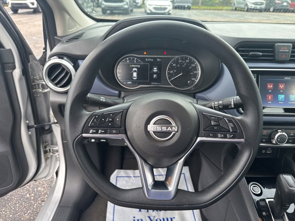 Used 2024 Nissan Versa SV FWD image 4