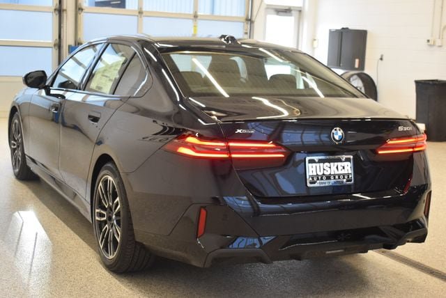 New 2027 BMW 530i xDrive w/ M Sport Package AWD/4WD image 10