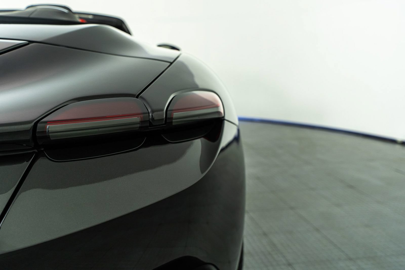 Certified 2025 Ferrari Roma Spider RWD image 14