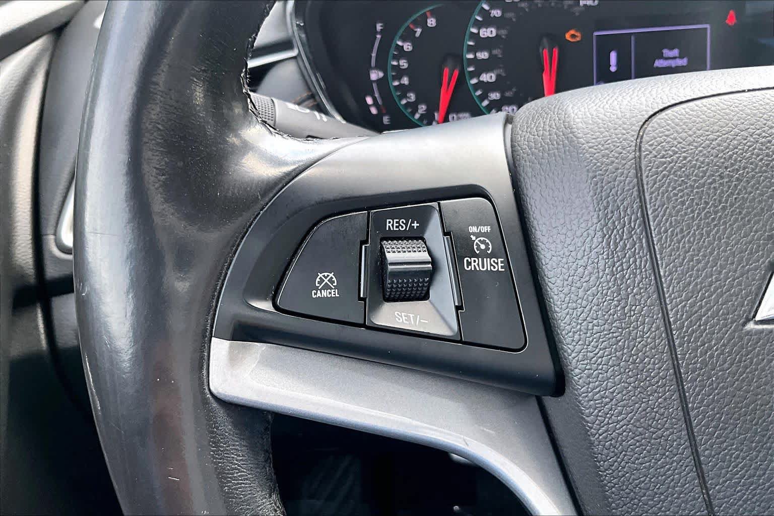 Used 2019 Chevrolet Trax LT w/ LT Convenience Package FWD image 24