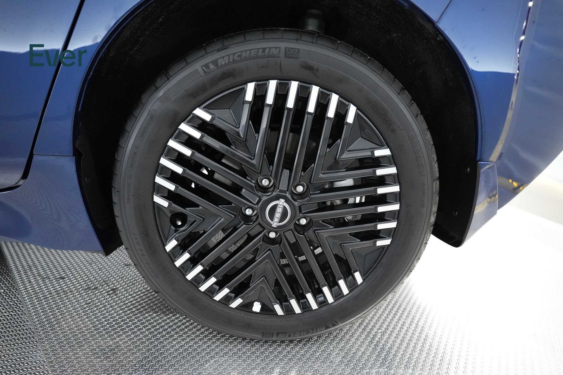 Used 2024 Nissan Leaf SV Plus FWD image 9
