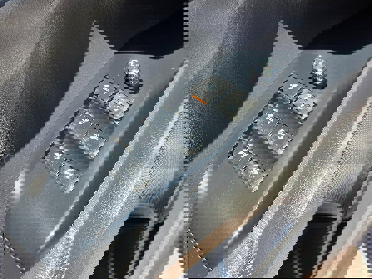 Used 2020 Toyota Camry XSE image 26