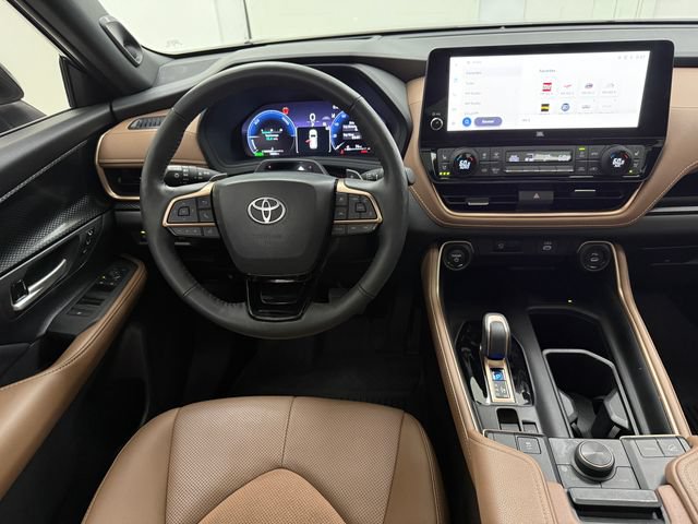 Used 2026 Toyota Grand Highlander AWD Hybrid image 31