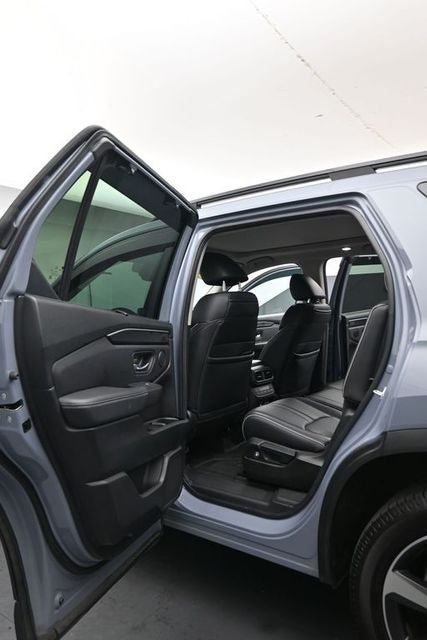 Used 2023 Honda Pilot Elite image 14