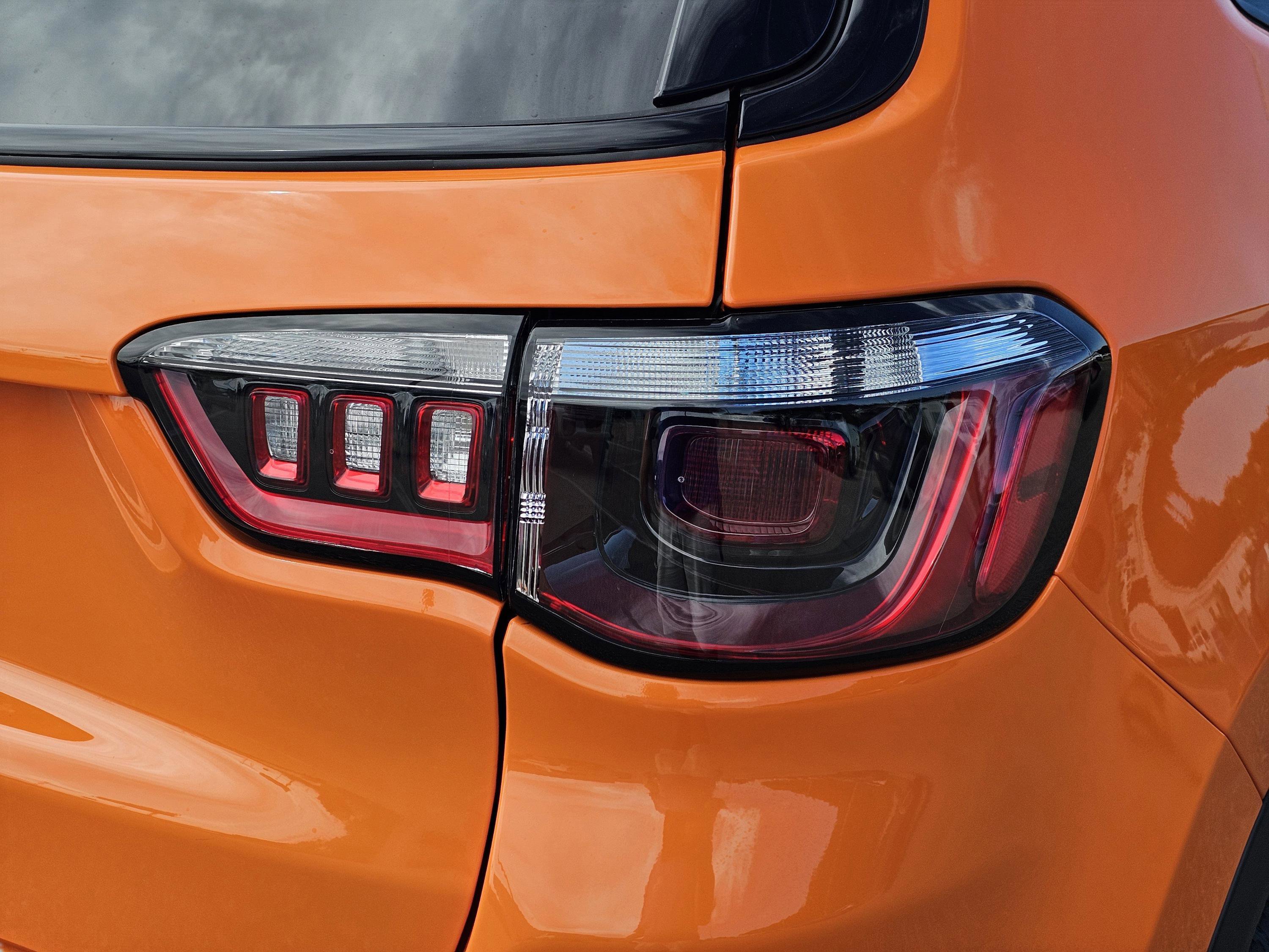 New 2026 Jeep Compass Latitude image 9