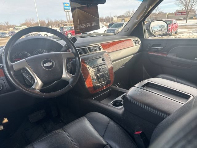 Used 2013 Chevrolet Suburban LT AWD/4WD image 8