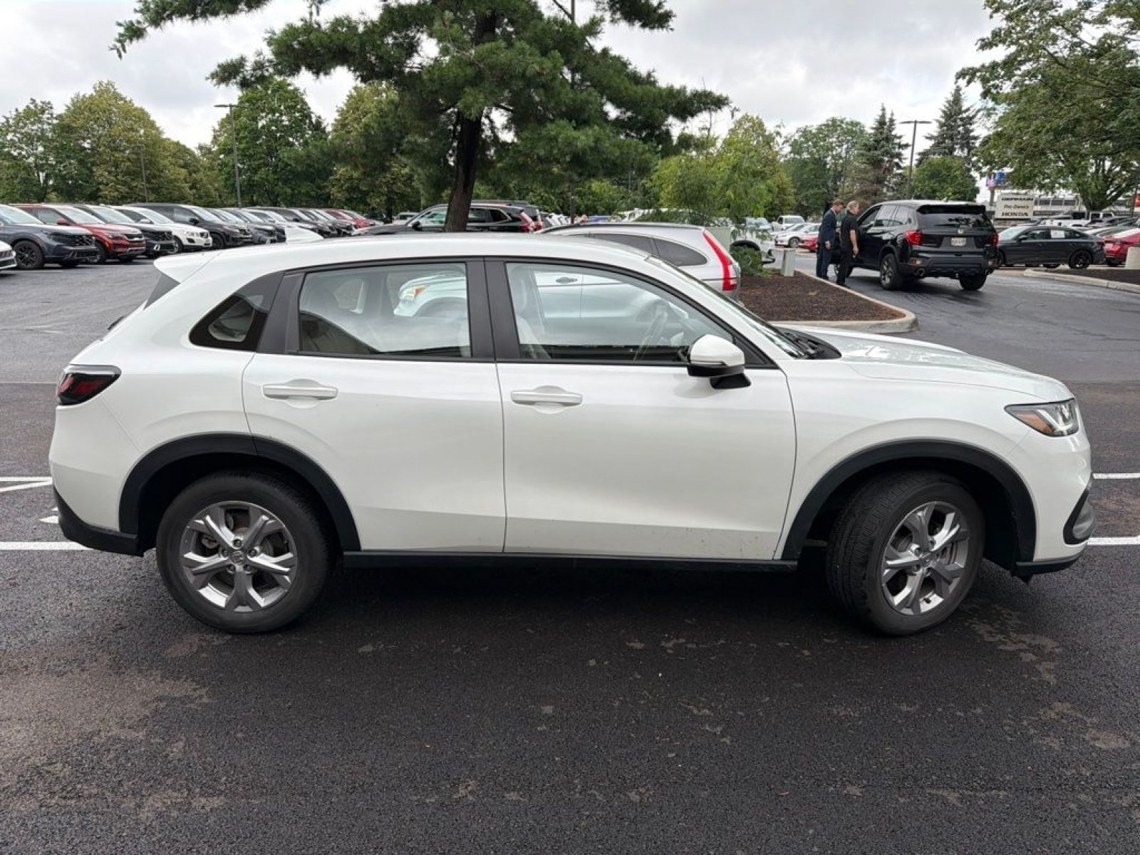 Used 2024 Honda HR-V LX image 5