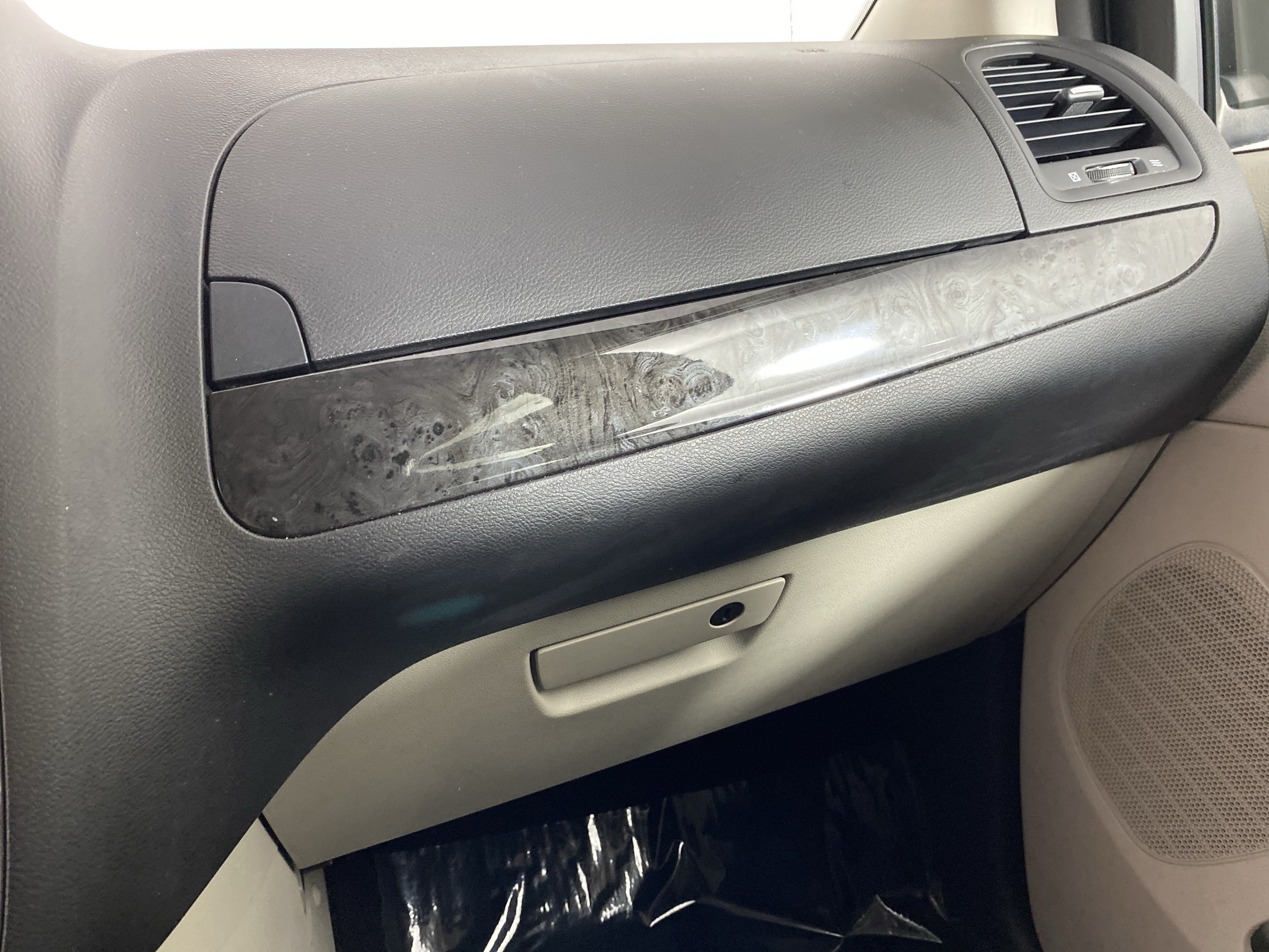 Used 2018 Dodge Grand Caravan SE w/ UConnect Hands-Free Group FWD image 29