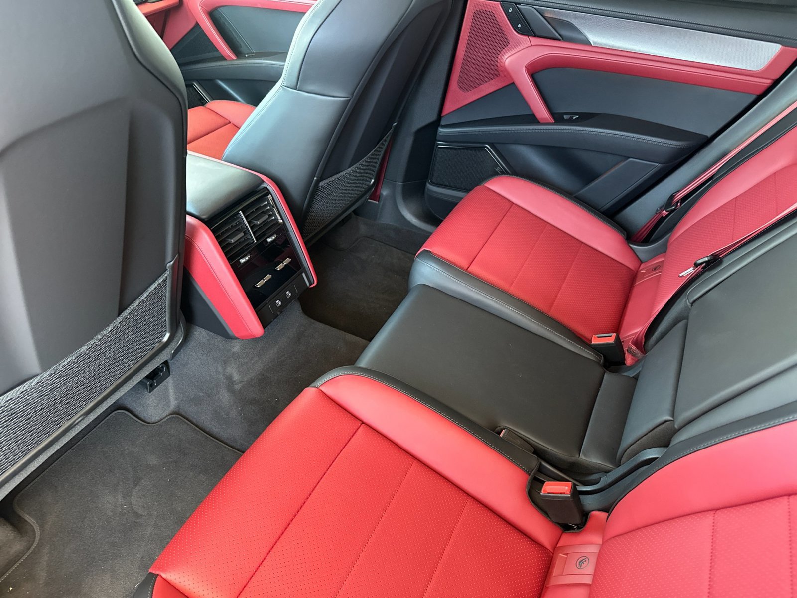 New 2026 Porsche Cayenne S AWD/4WD image 13