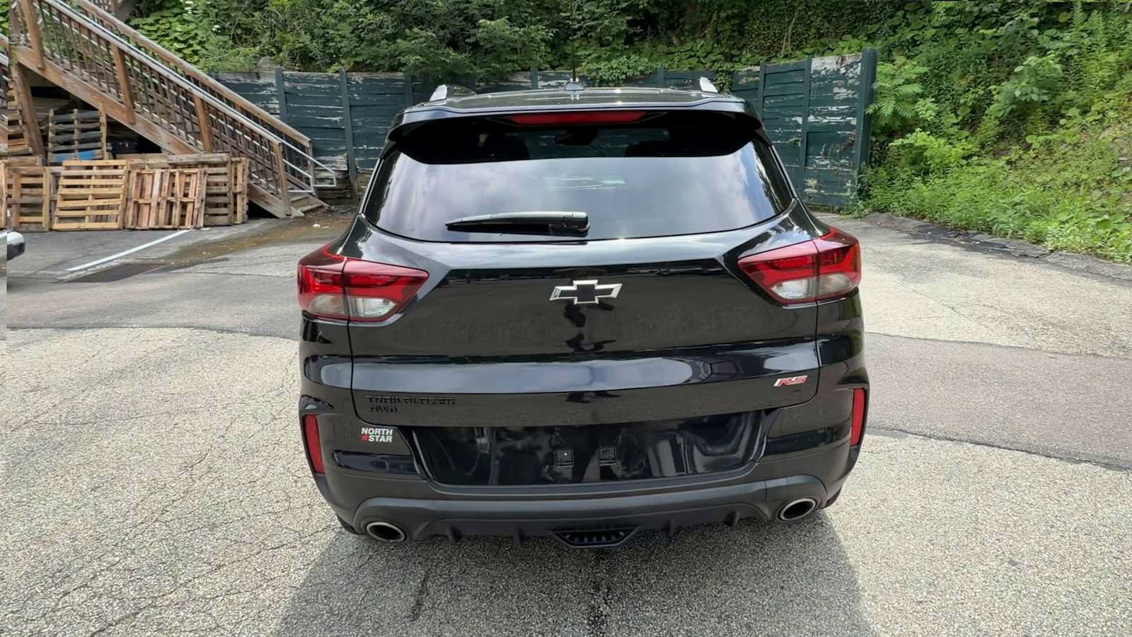 Certified 2023 Chevrolet TrailBlazer RS w/ Sun and Liftgate Package AWD/4WD image 8