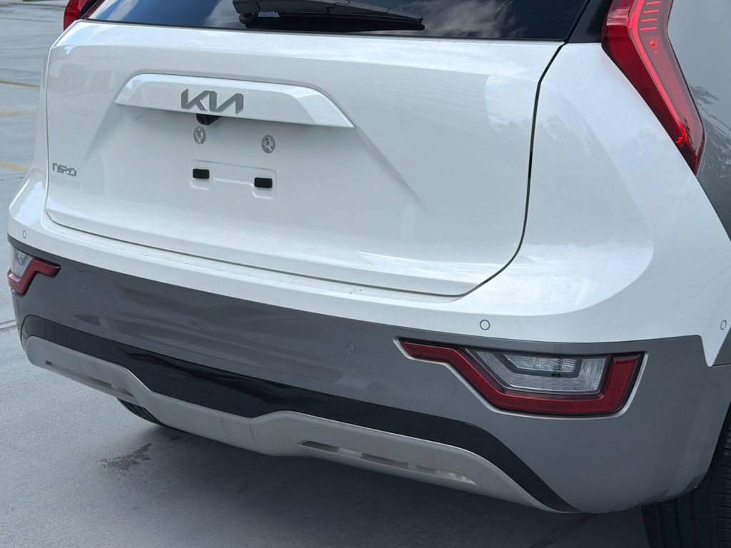 New 2026 Kia Niro Wave w/ Wave Preserve Package FWD image 5