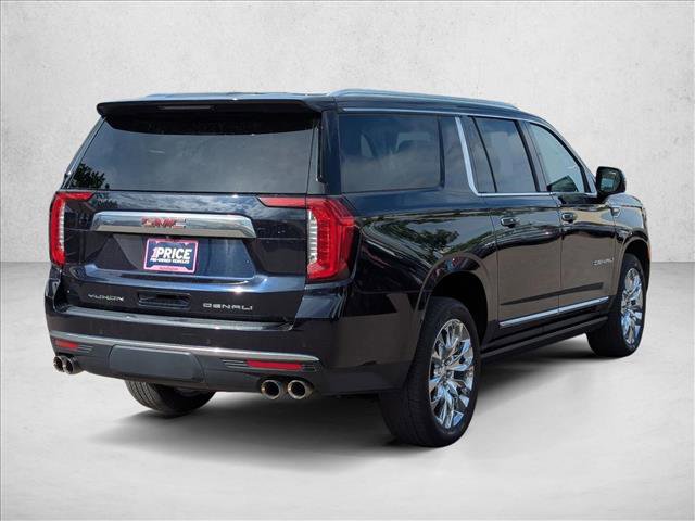 Used 2022 GMC Yukon XL Denali AWD/4WD image 5