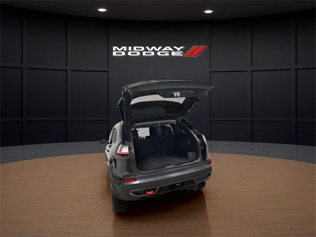 Used 2019 Jeep Cherokee Trailhawk image 20