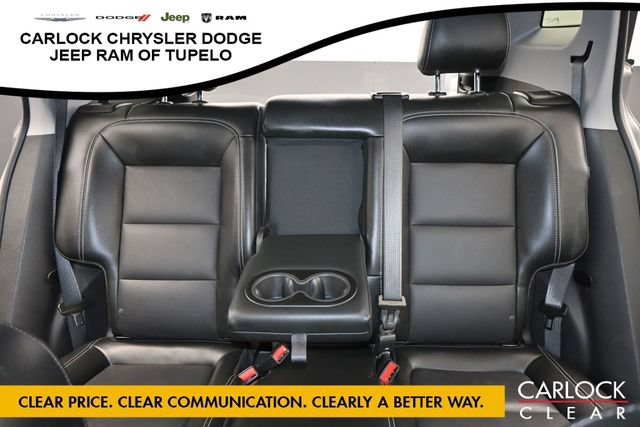 Used 2023 GMC Terrain SLT w/ LPO, Floor Liner Package AWD/4WD image 27