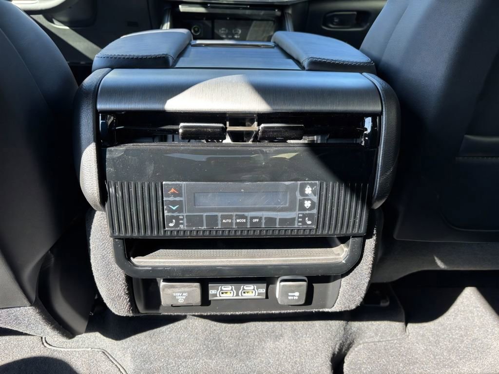 New 2025 Jeep Wagoneer Series II w/ Convenience Group I image 44