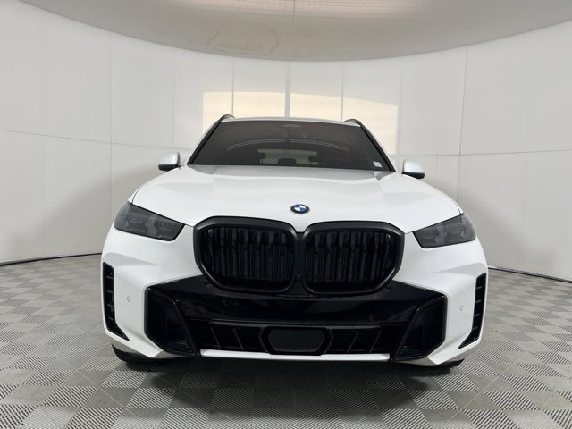 Used 2024 BMW X5 xDrive40i w/ M Sport Package image 2
