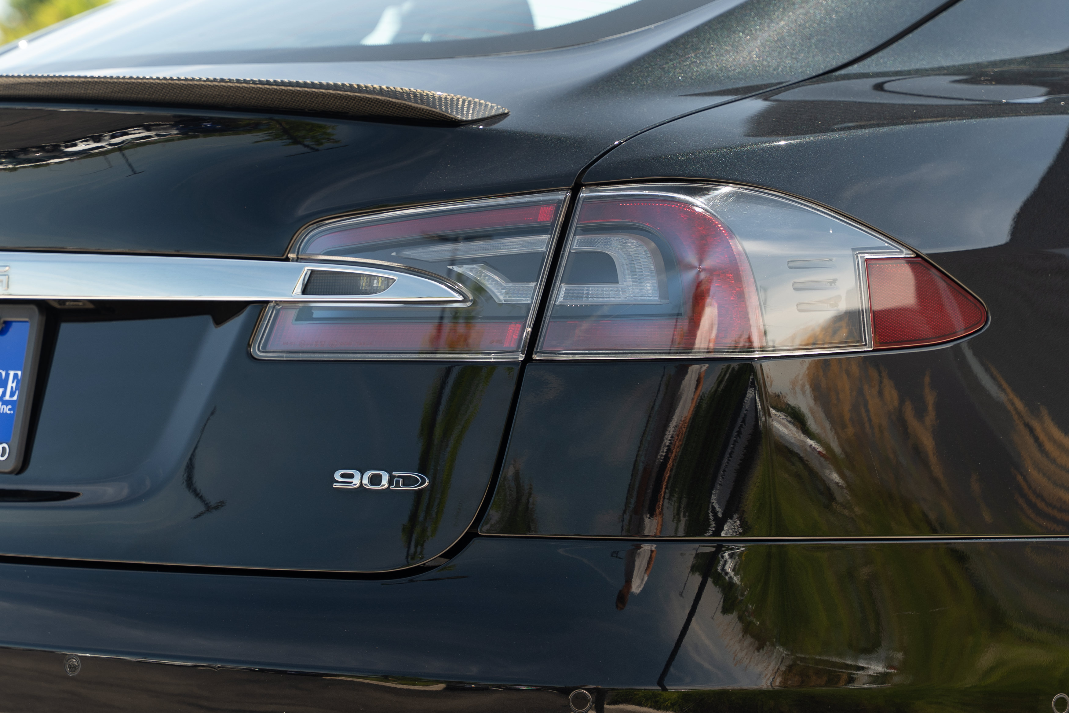 Used 2015 Tesla Model S 90D AWD/4WD image 28