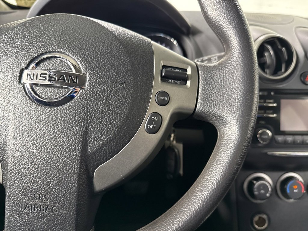 Used 2013 Nissan Rogue SV image 23