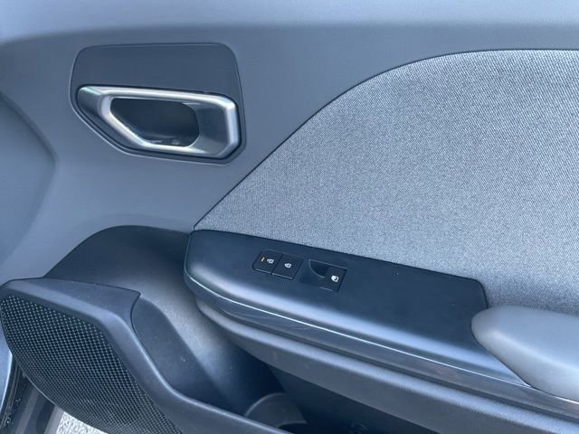 Used 2025 Kia K4 EX image 14