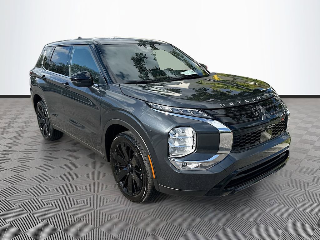 New 2026 Mitsubishi Outlander LE FWD image 3