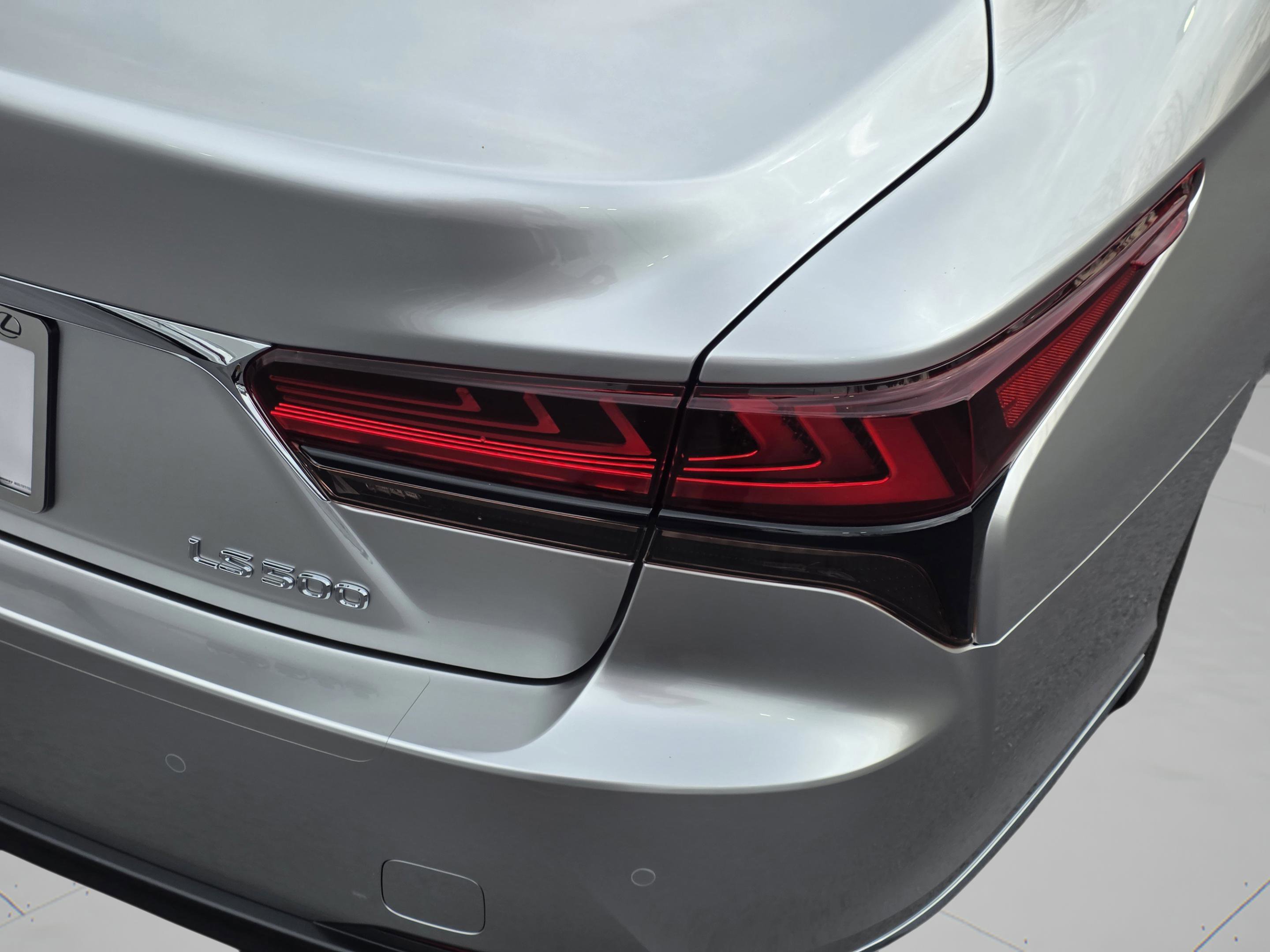 Certified 2024 Lexus LS 500 w/ Interior Upgrade Package image 34