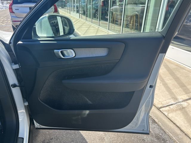 Certified 2025 Volvo XC40 B5 Plus image 14