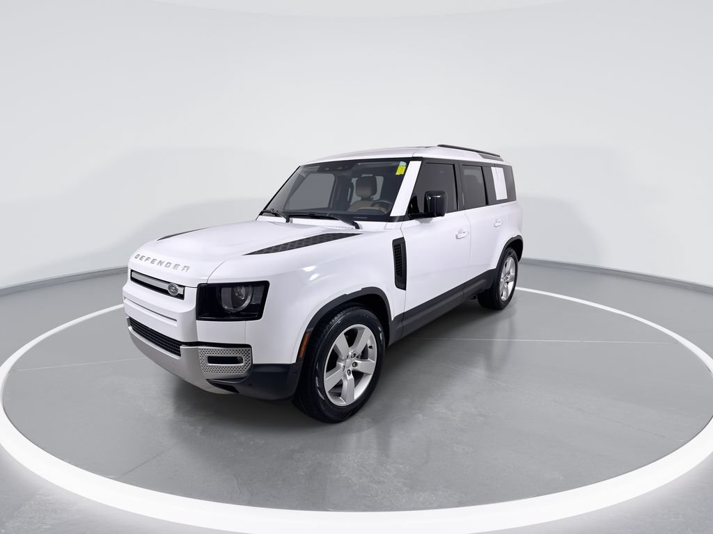 Used 2025 Land Rover Defender 110 S AWD/4WD image 4