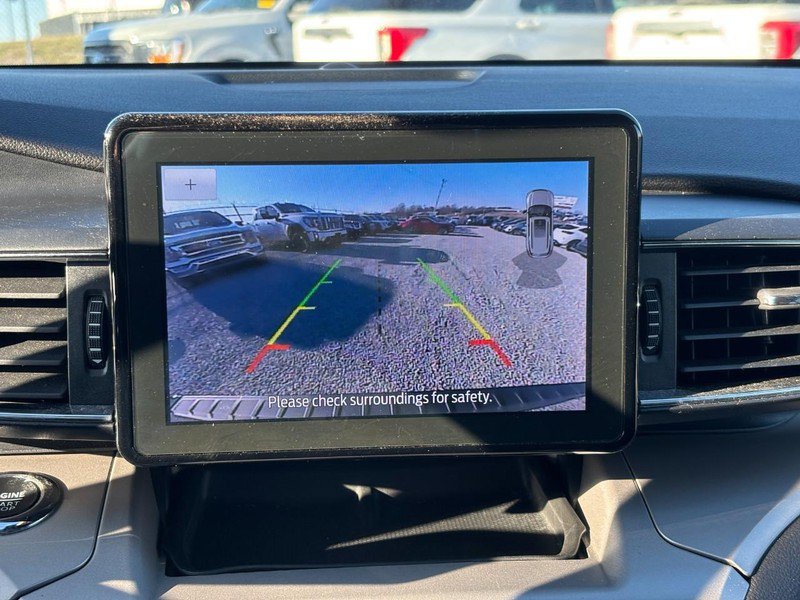 Used 2023 Ford Explorer XLT w/ Equipment Group 202A image 25