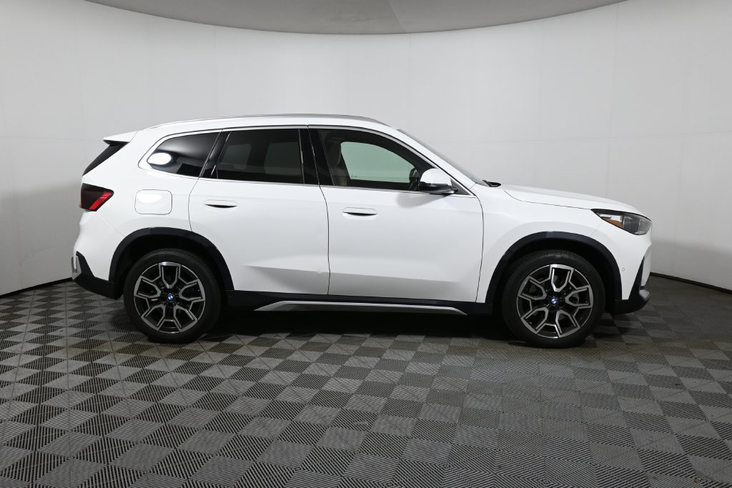 Used 2025 BMW X1 xDrive28i w/ Convenience Package AWD/4WD image 8