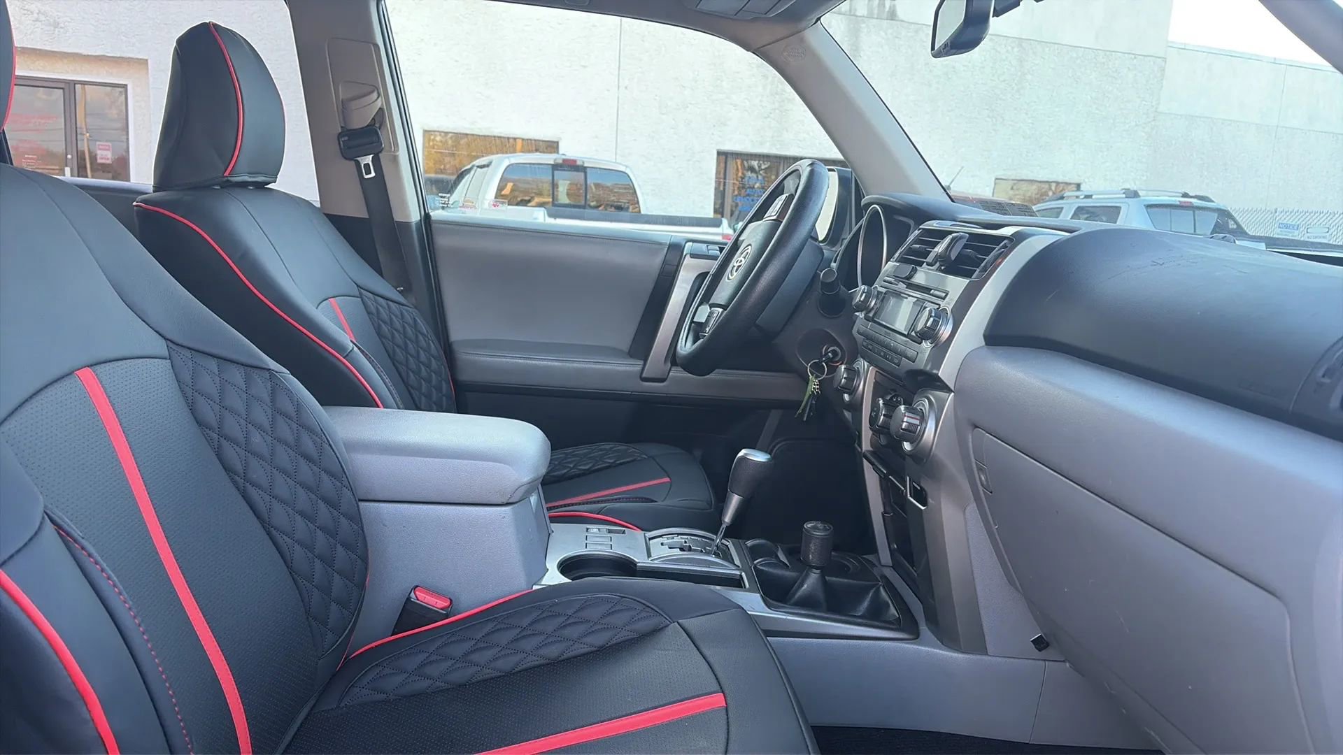 Used 2011 Toyota 4Runner SR5 image 31