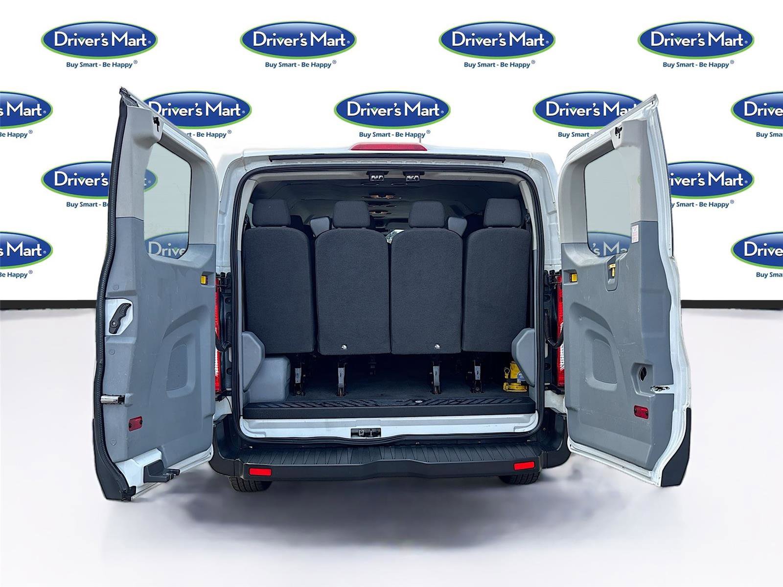 Used 2017 Ford Transit 350 XLT RWD image 23